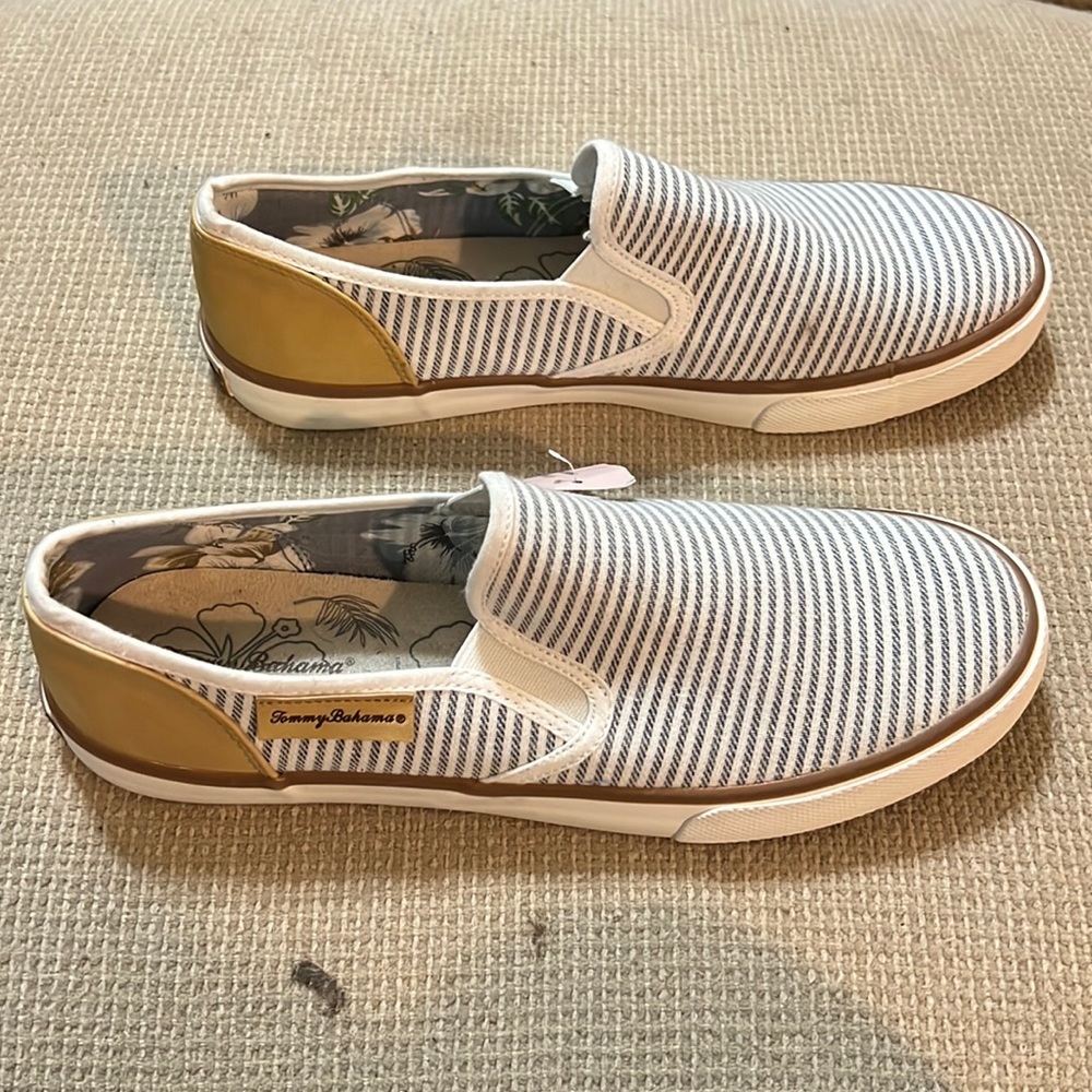 NWT Tommy Bahama Footwear Slip on shoes.